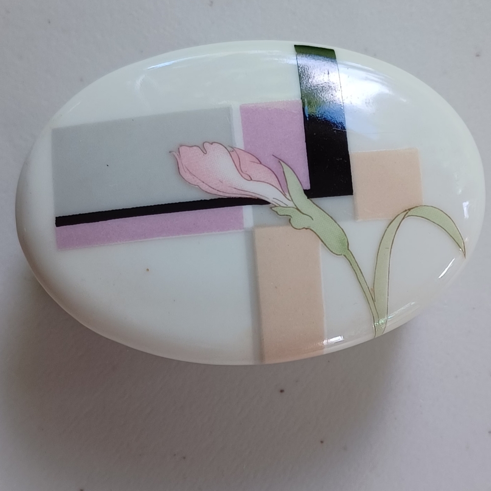 RUSS Berrie ring box